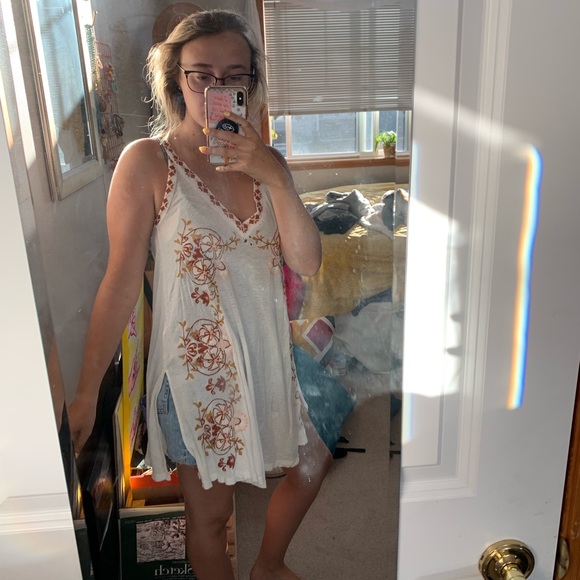 Tunic - Picture 6 of 6